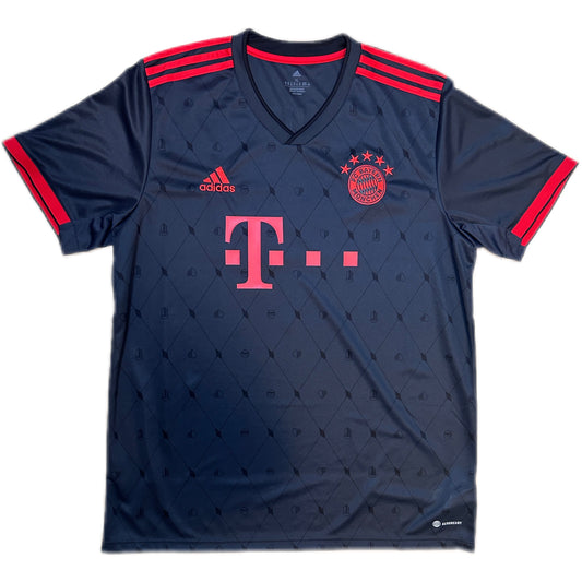 Authentic Davies #19 FC Bayern 2022-23 Third Football