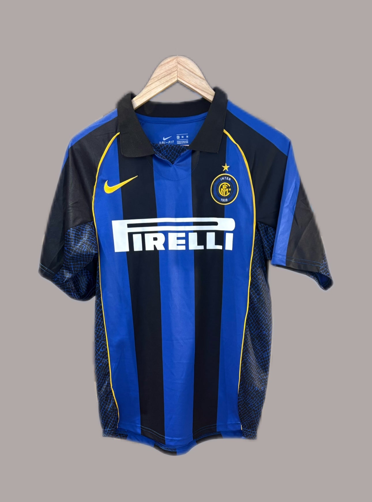 Vintage Ronaldo #9 Inter Milan 2001/02 Home Football Jersey
