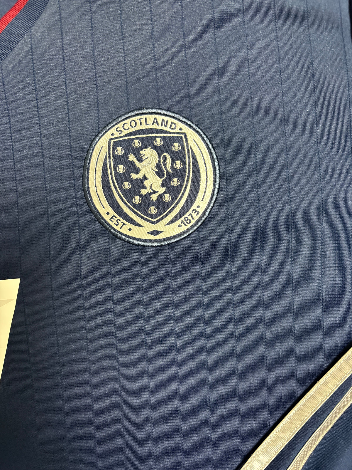 Authentic Robertson #17 Scotland 2014-15 home Football