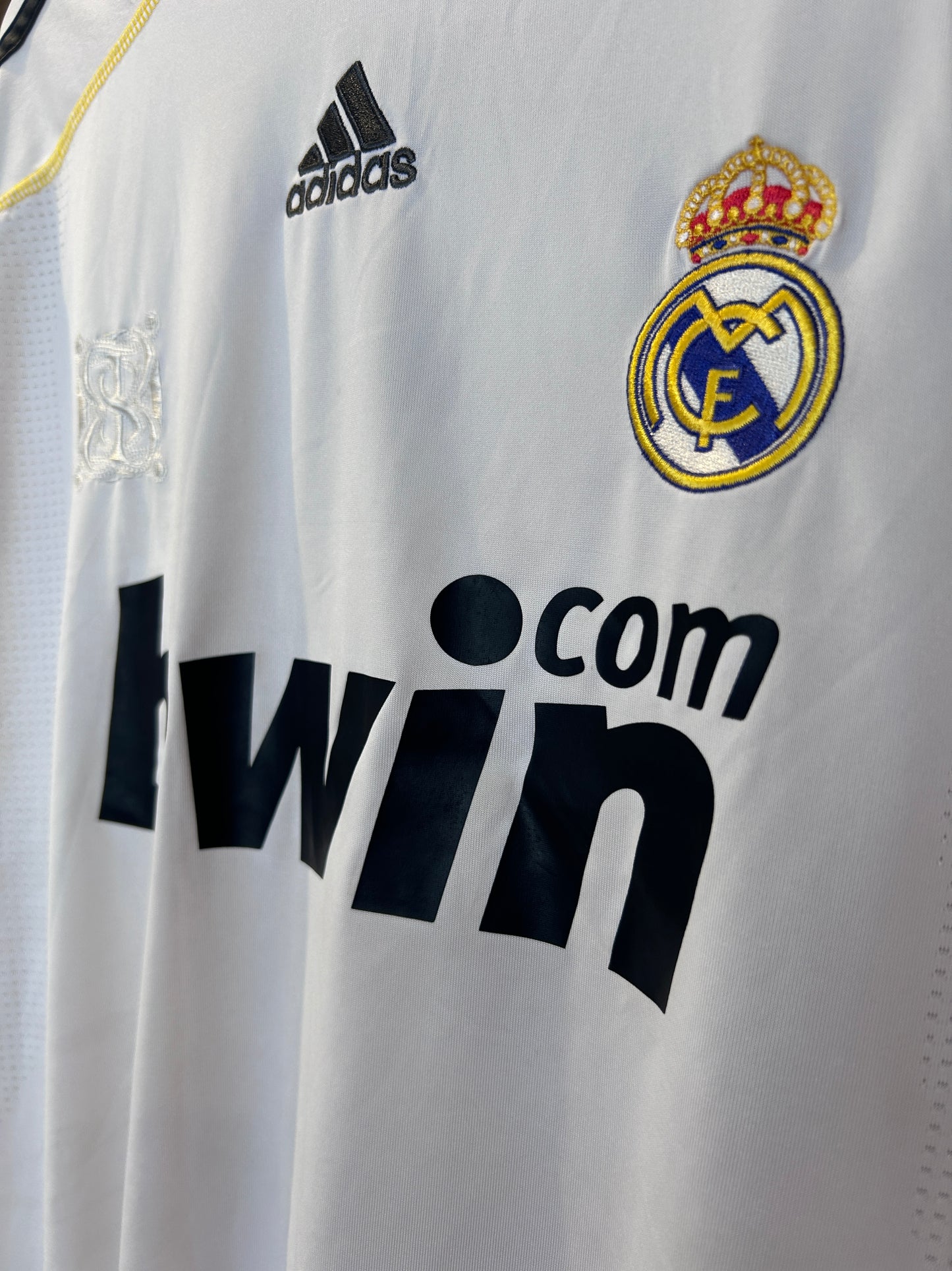 Vintage Kaka’ #8 Real Madrid 2009/10 Home Football T-Shirt