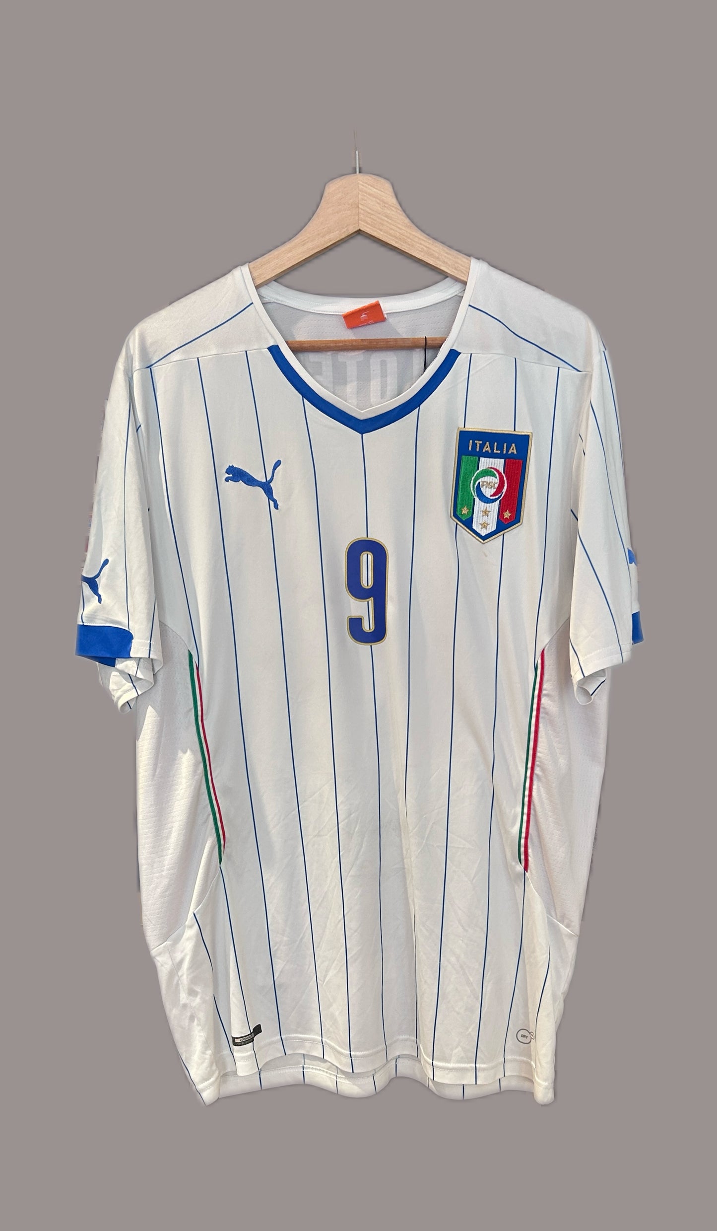 Authentic Balotelli #9 Italy 2014-15 Away Football T-Shirt