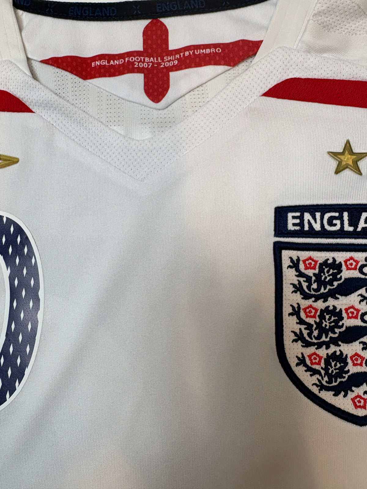 Authentic #10 Owen 2007-09 England Home Football