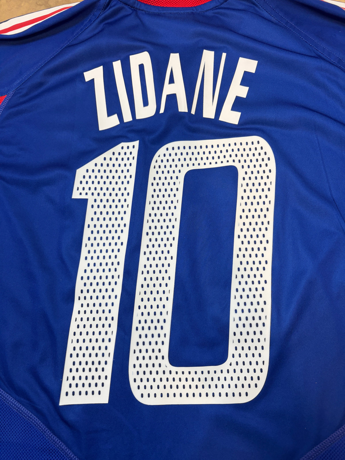 Authentic #10 Zidane France 2004-06 Home Football