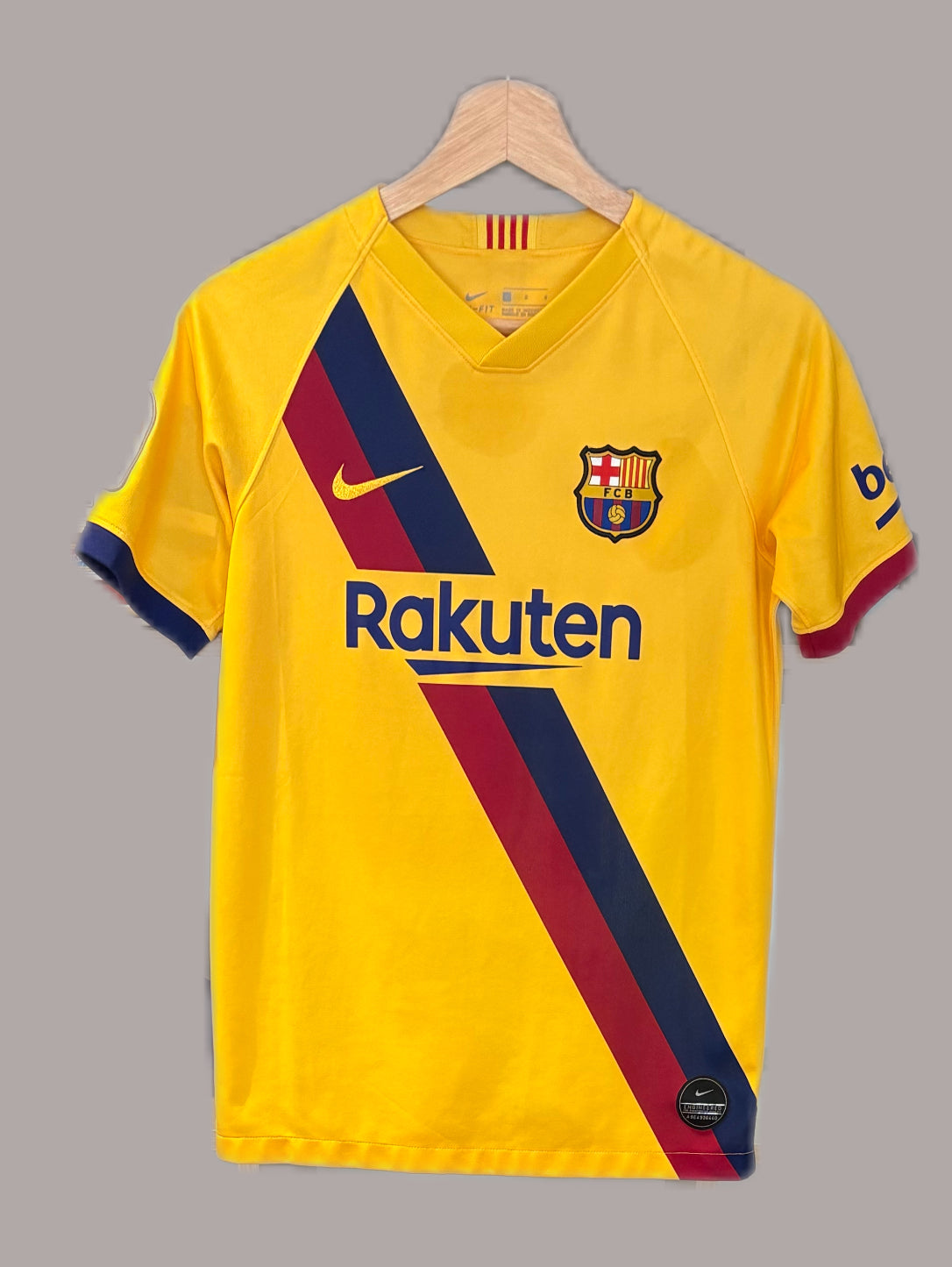 Vintage #10 Messi Nike Barcelona Away 2019-20 Football Shirt