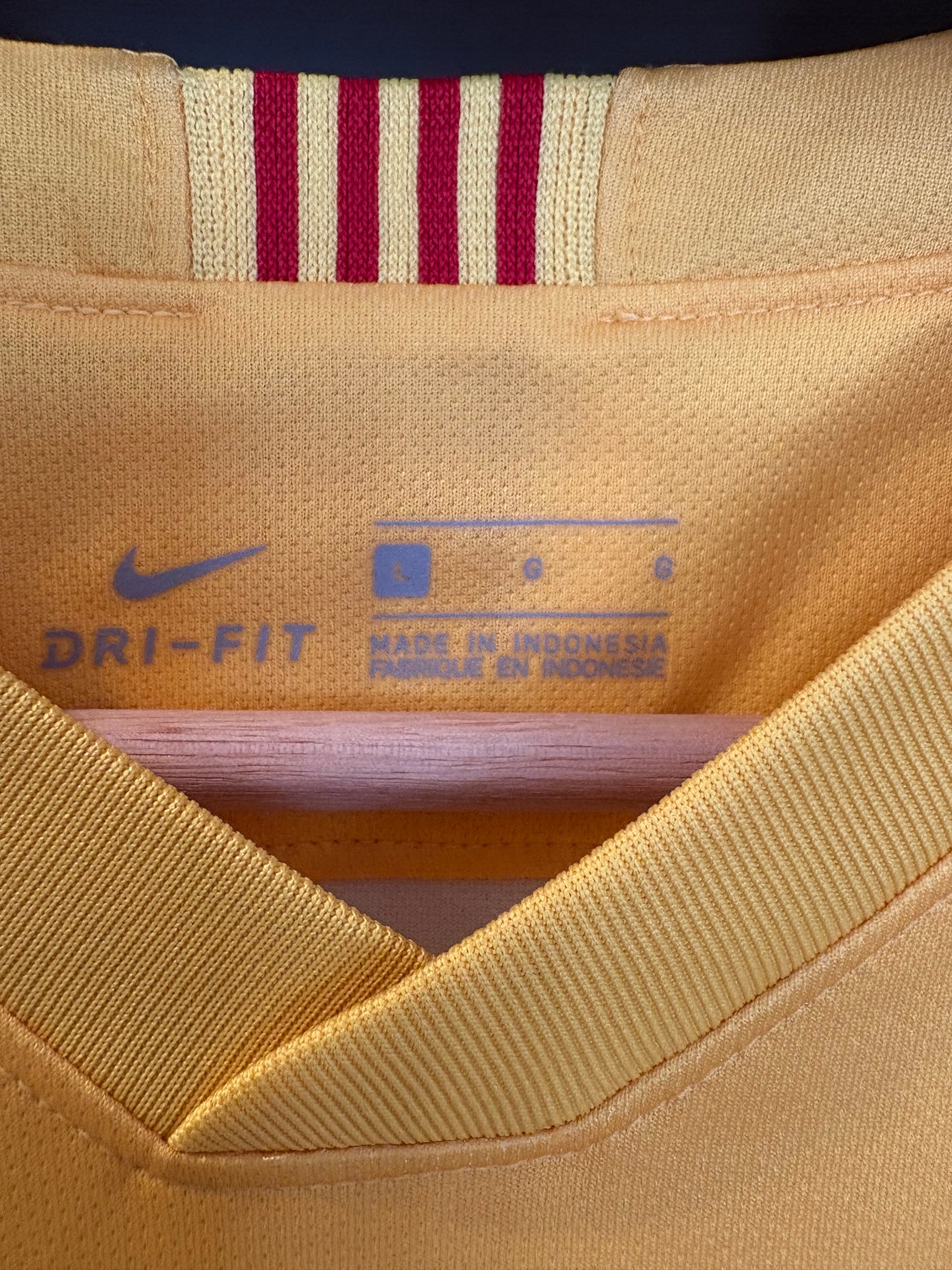 Vintage #10 Messi Nike Barcelona Away 2019-20 Football Shirt