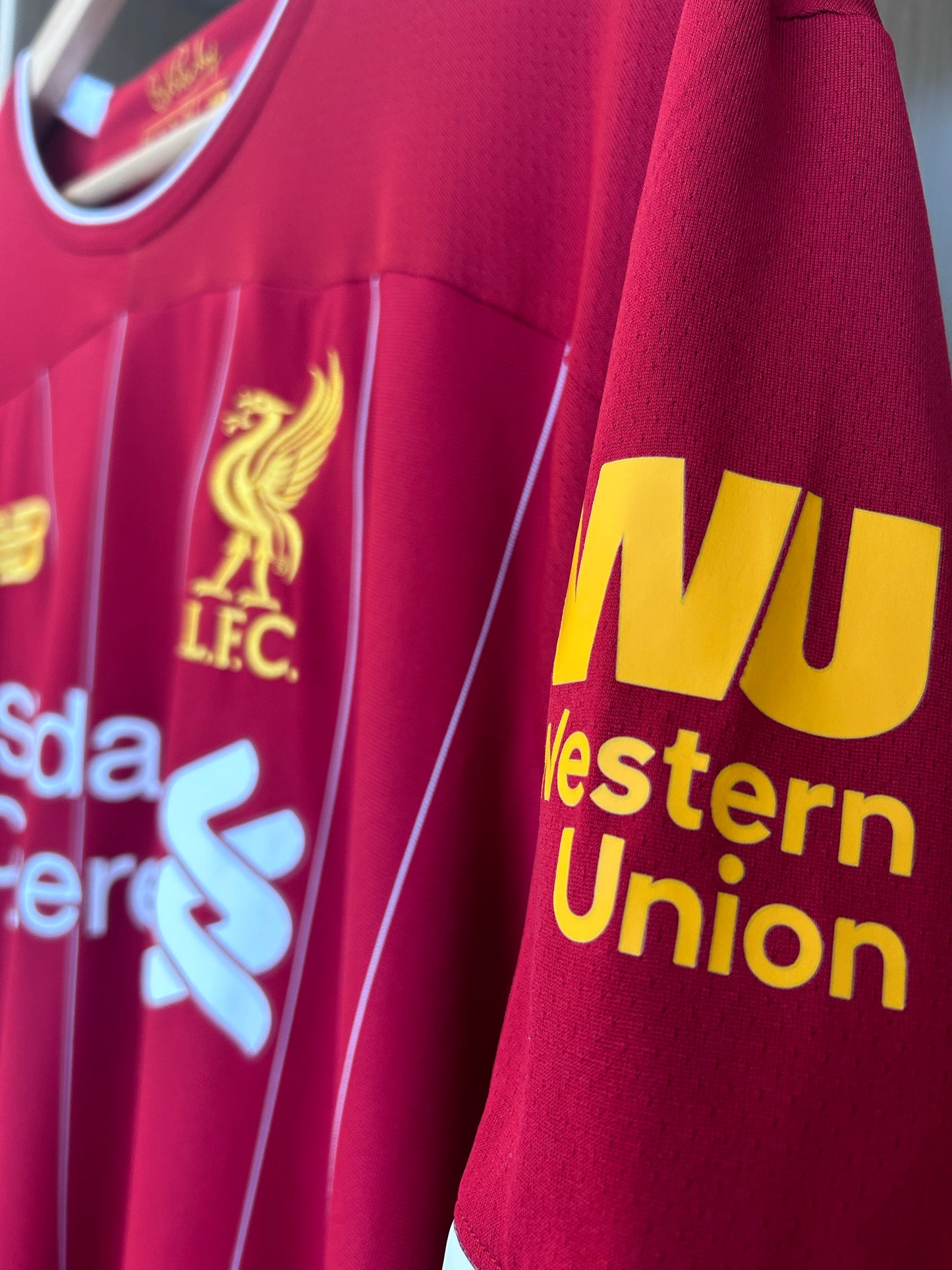 Vintage Mané #10 Liverpool 2019/20 Home Football T-Shirt
