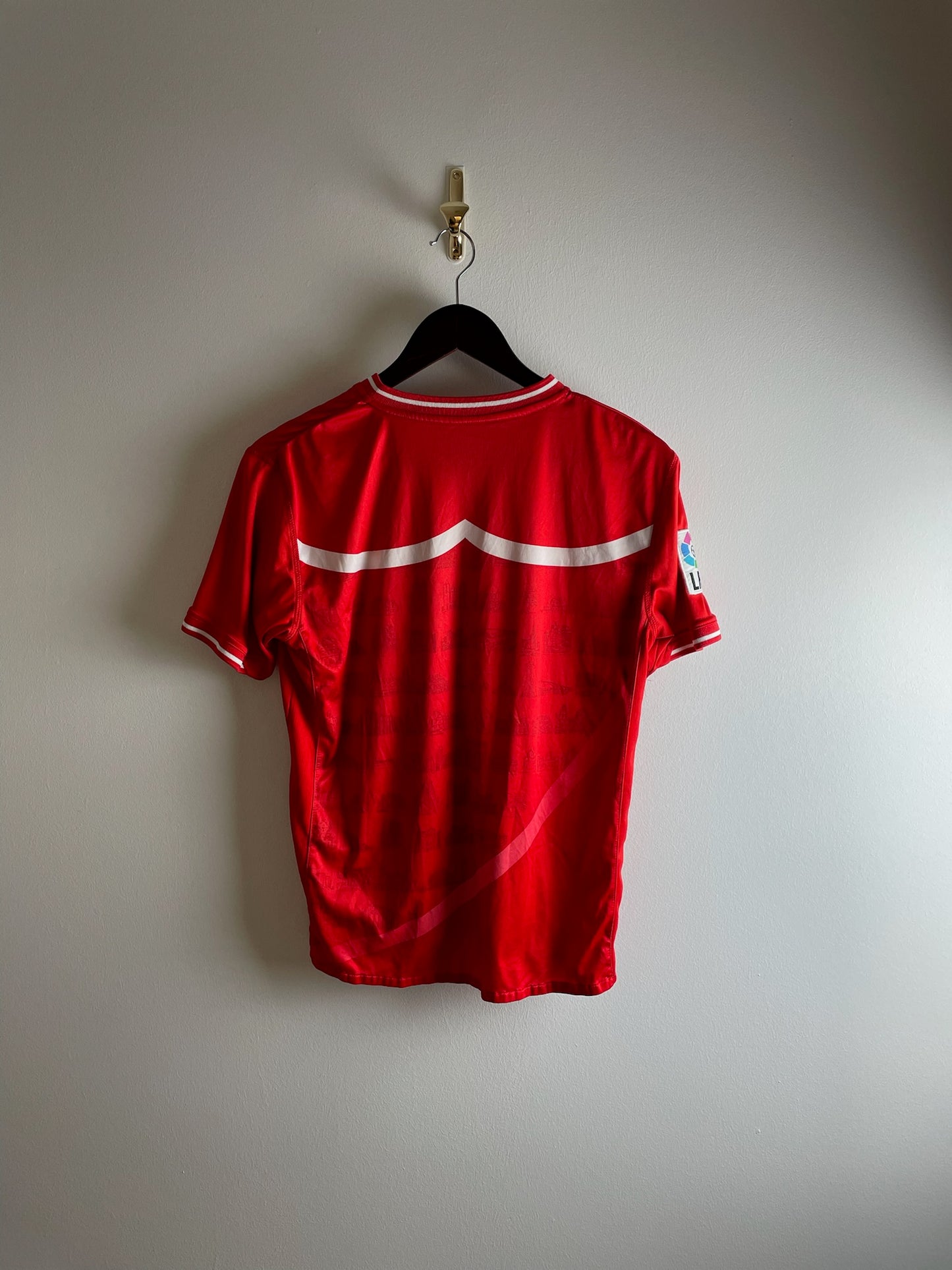 Vintage Sevilla FC 2010/11 Away Football T-shirt Red Youth M