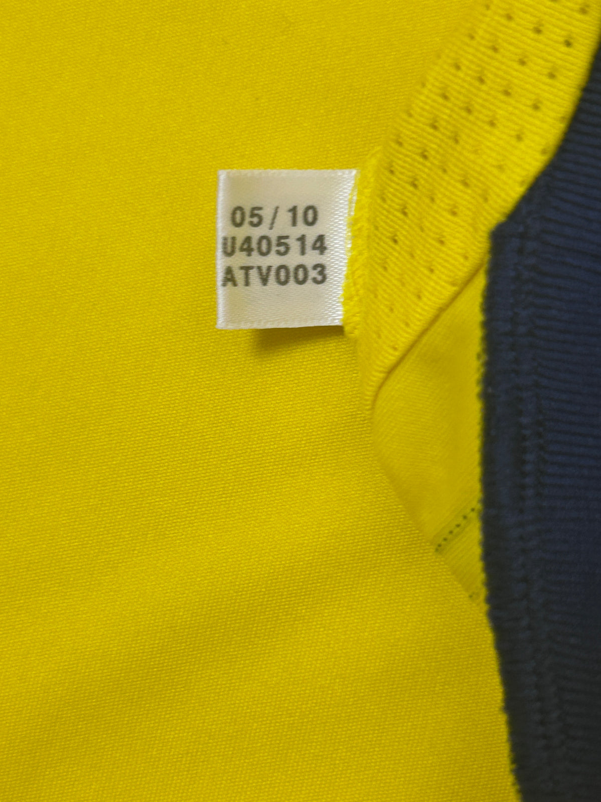 Authentic Scotland 2010-11 Away Football