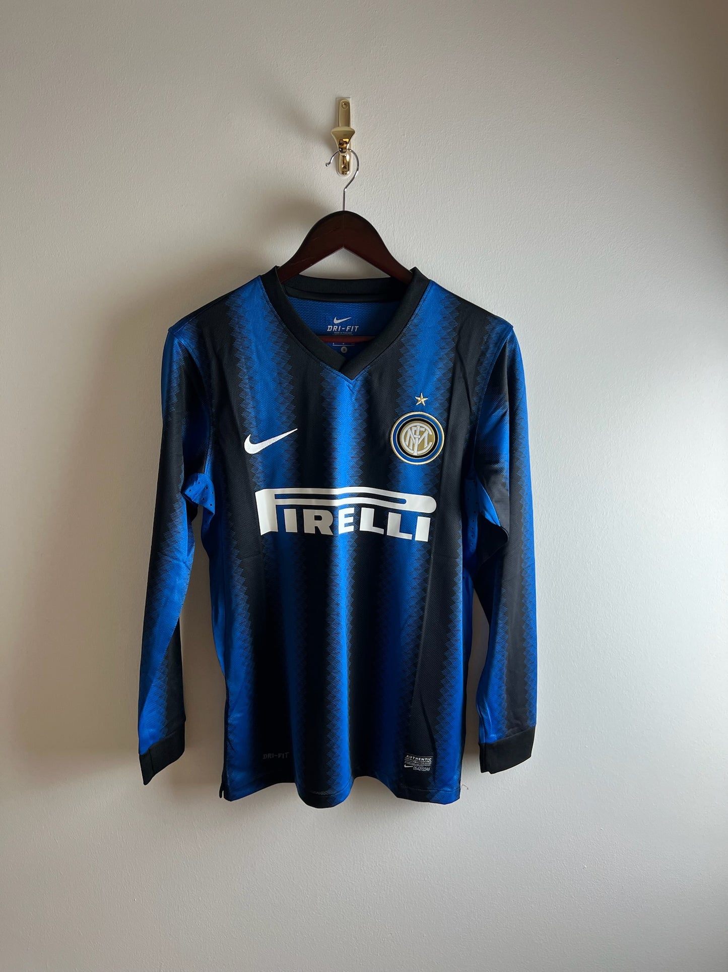 Vintage #13 Maicon Inter Milan 2010/11 Home Football Long Sleeve Shirt