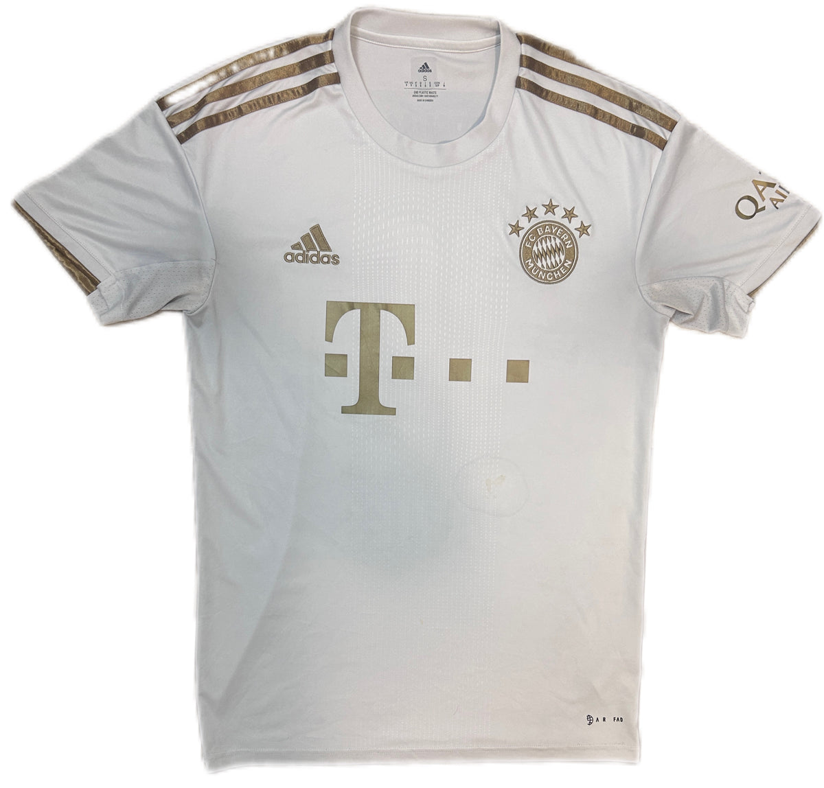 Authentic Davies #19 Bayern Munich 2022-23 Away Football