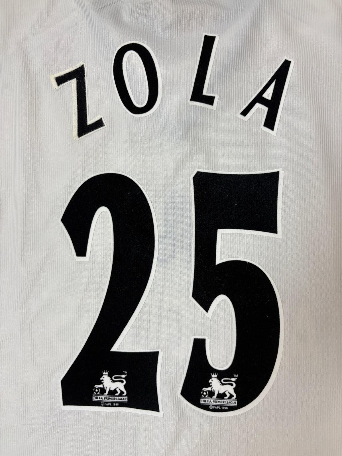 Authentic Zola #25 Chelsea FC 1998-99 Away Football