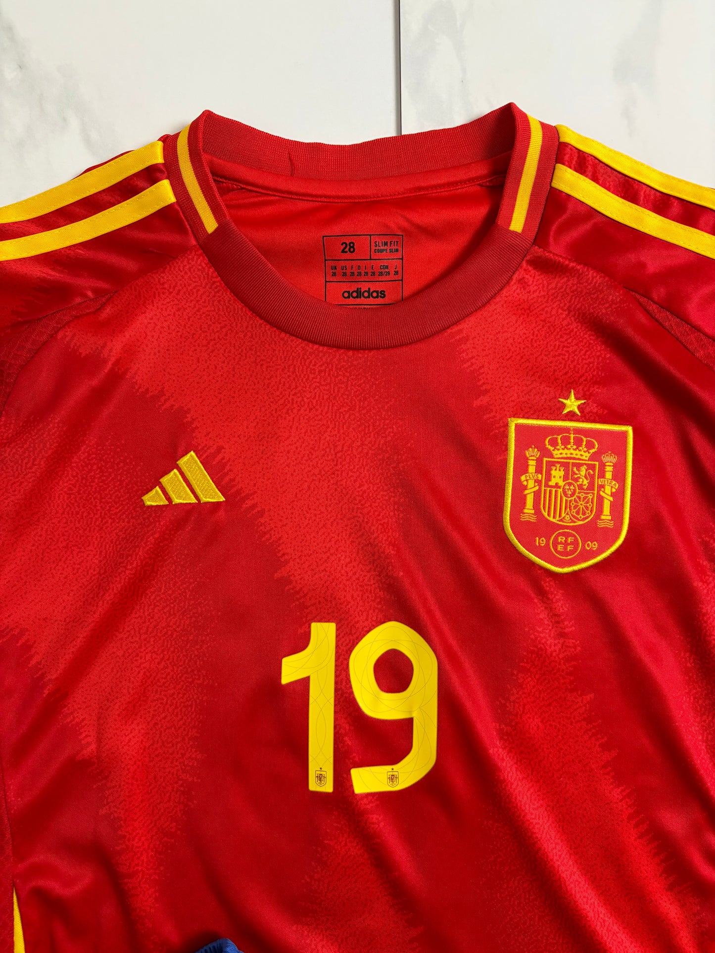 Vintage #19 Lamine Yamal Euro 2024 Spain Home Jersey + Shorts Youth Size 28
