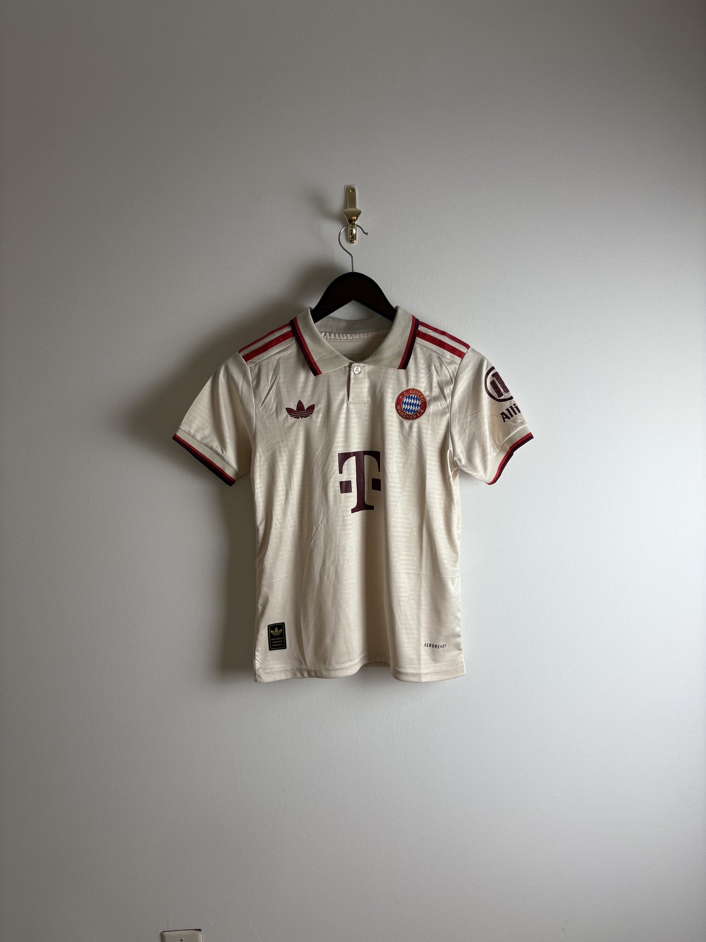 Retro 2024 Bayern Munich Jersey For Kids + Shorts