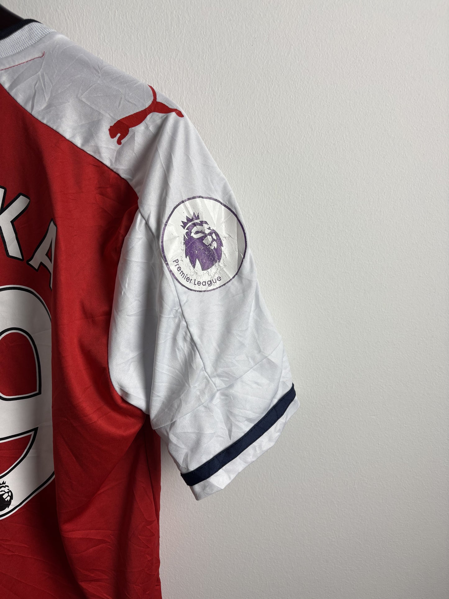 Vintage #29 XHAKA 2016/17 ARSENAL HOME FOOTBALL JERSEY