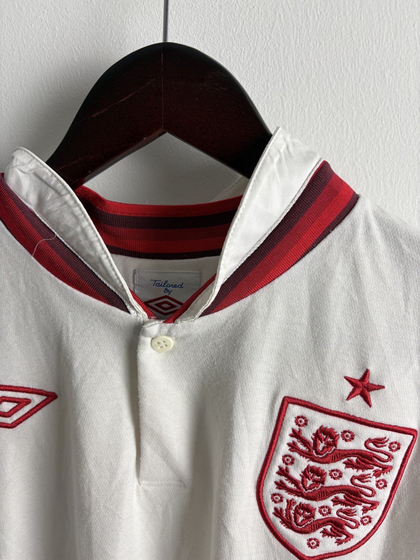 Vintage England 2012/13 Home Football Jersey