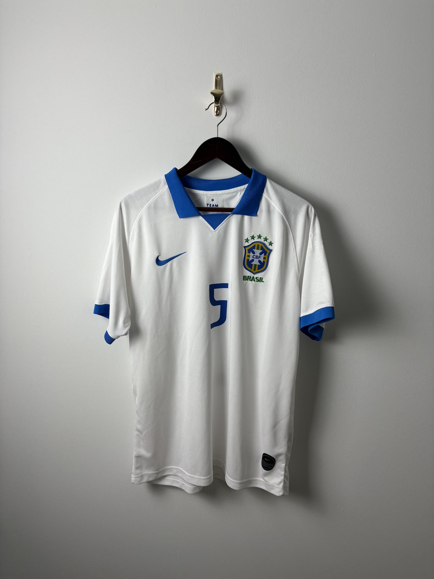 Vintage #5 Casemiro Brasil 2019/2020 COPA America Winners Official Brazil National team Football T-Shirt