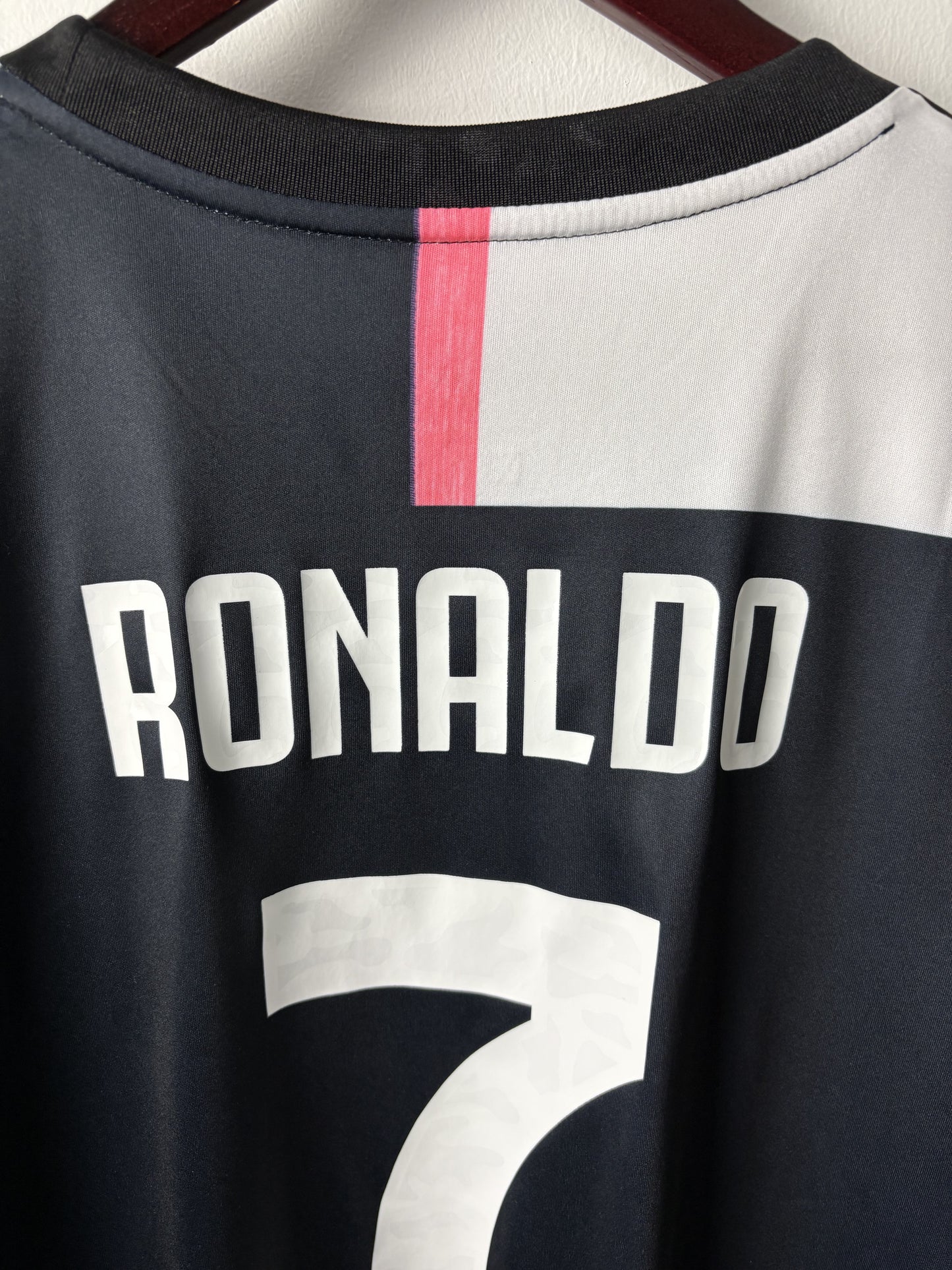 Vintage Ronaldo #7 Juventus 2019/2020 Seria A Winners Home Football T-Shirt