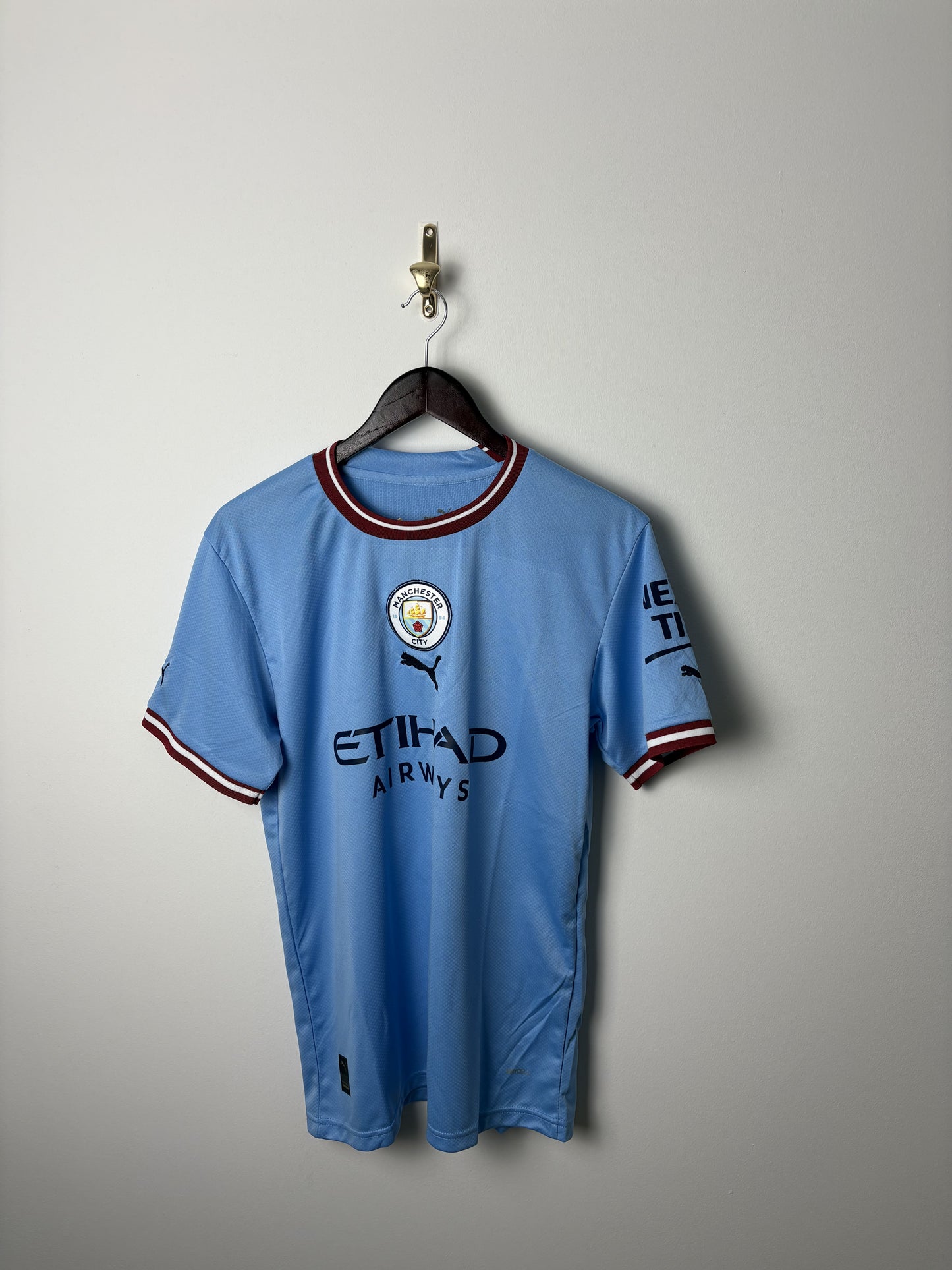 Vintage #17 De Bruyne Manchester City 2022/23 Home Football T-Shirt