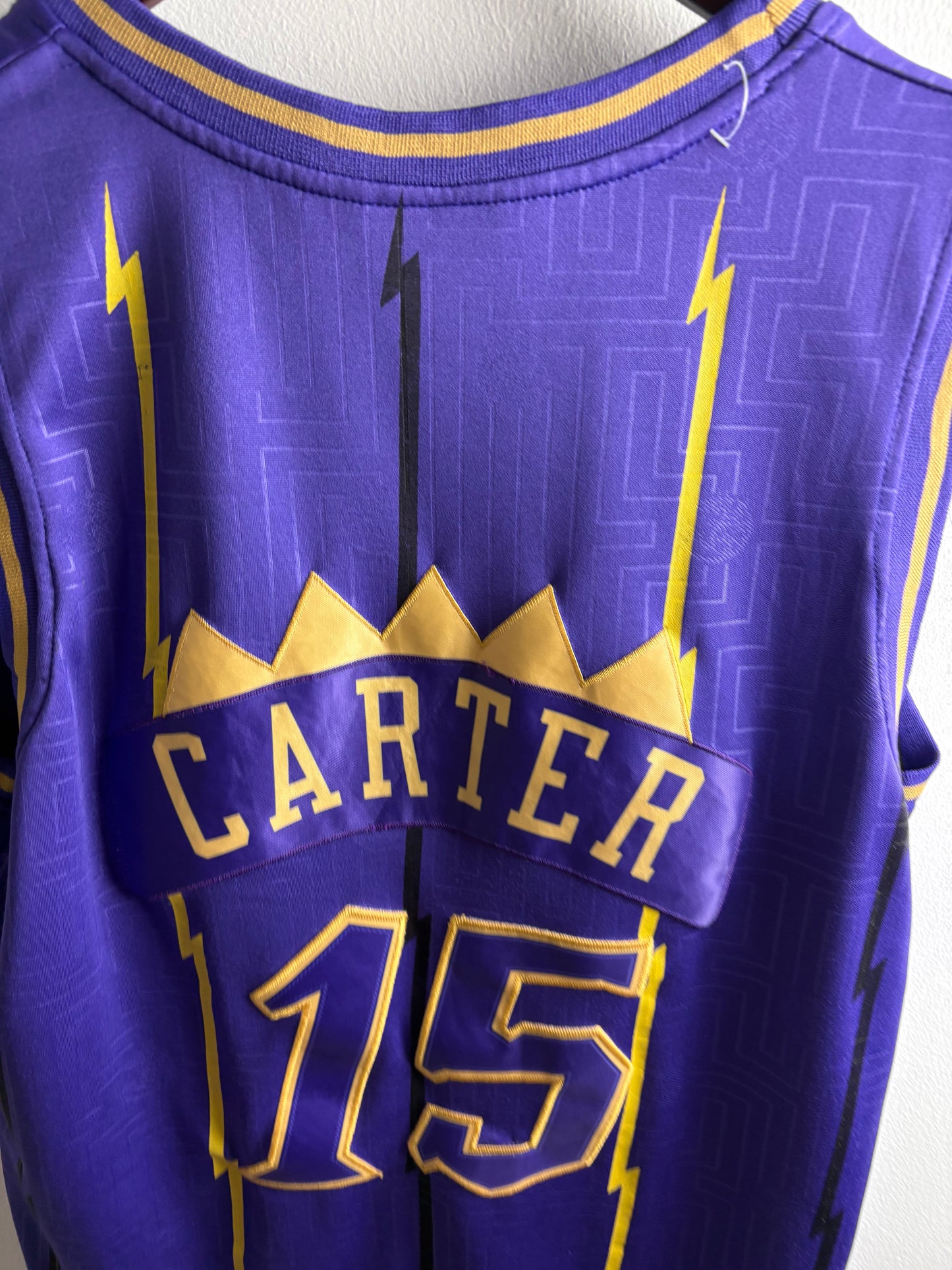 Vintage Men's Mitchell & Ness Vince Carter Purple Toronto Raptors 1998/99 Swingman Sidewalk Sketch Jersey