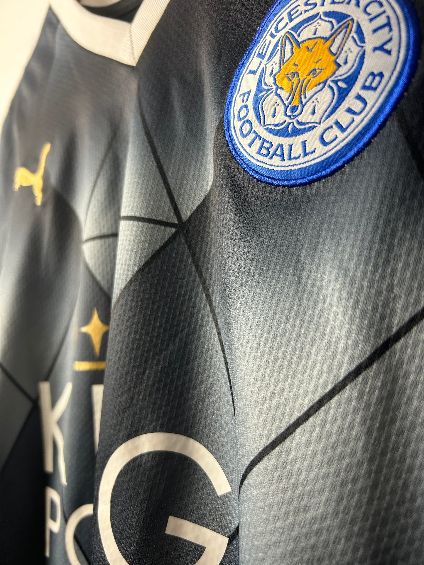 Vintage Mahrez #26 Leicester City 2015/16 Premier League Winners Away Football T-Shirt