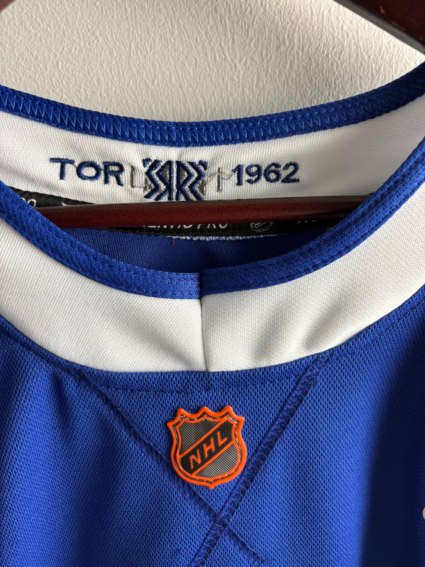 Vintage #34 Austin Matthews Toronto Maple Leafs Hockey Jersey Blue