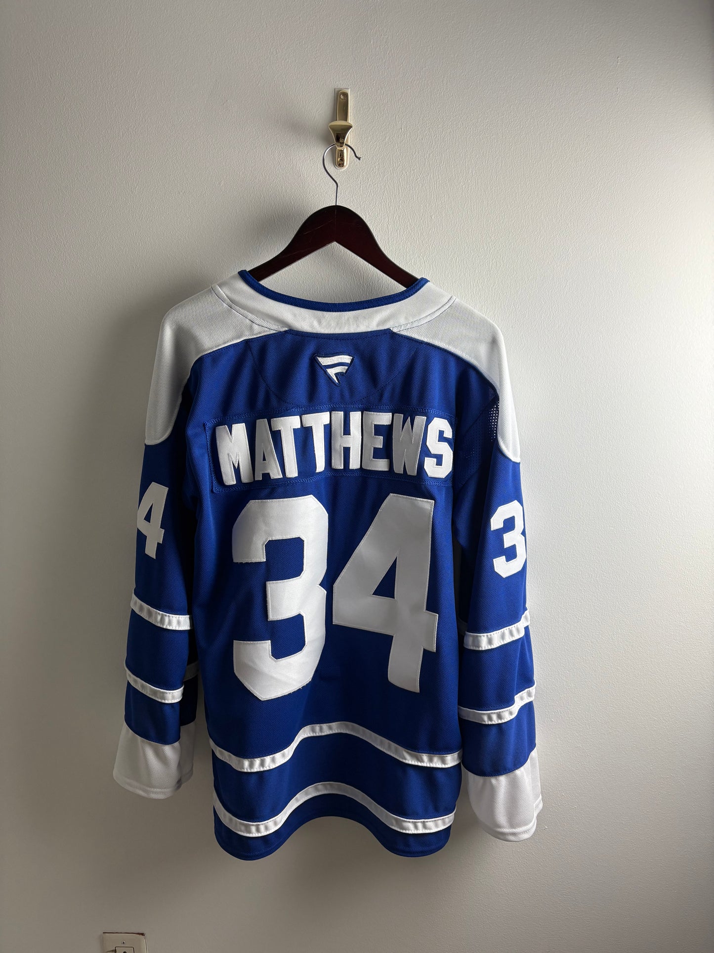 Vintage #34 Austin Matthews Toronto Maple Leafs Hockey Jersey Blue