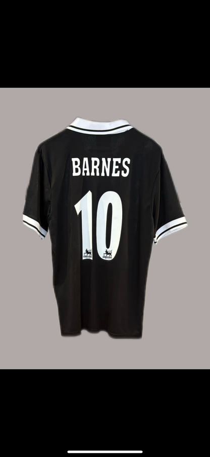 Vintage Barnes #10 Liverpool 1996/97 Football Shirt