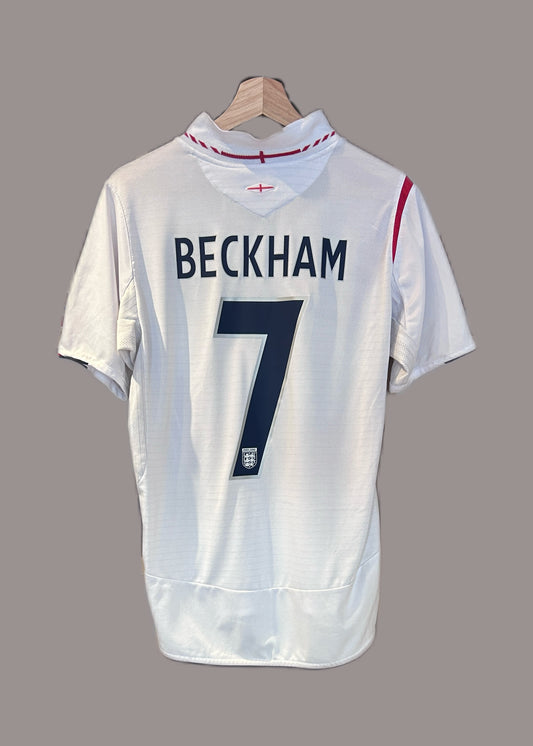 Vintage Beckham #7 England 2005/07 Home Football Shirt