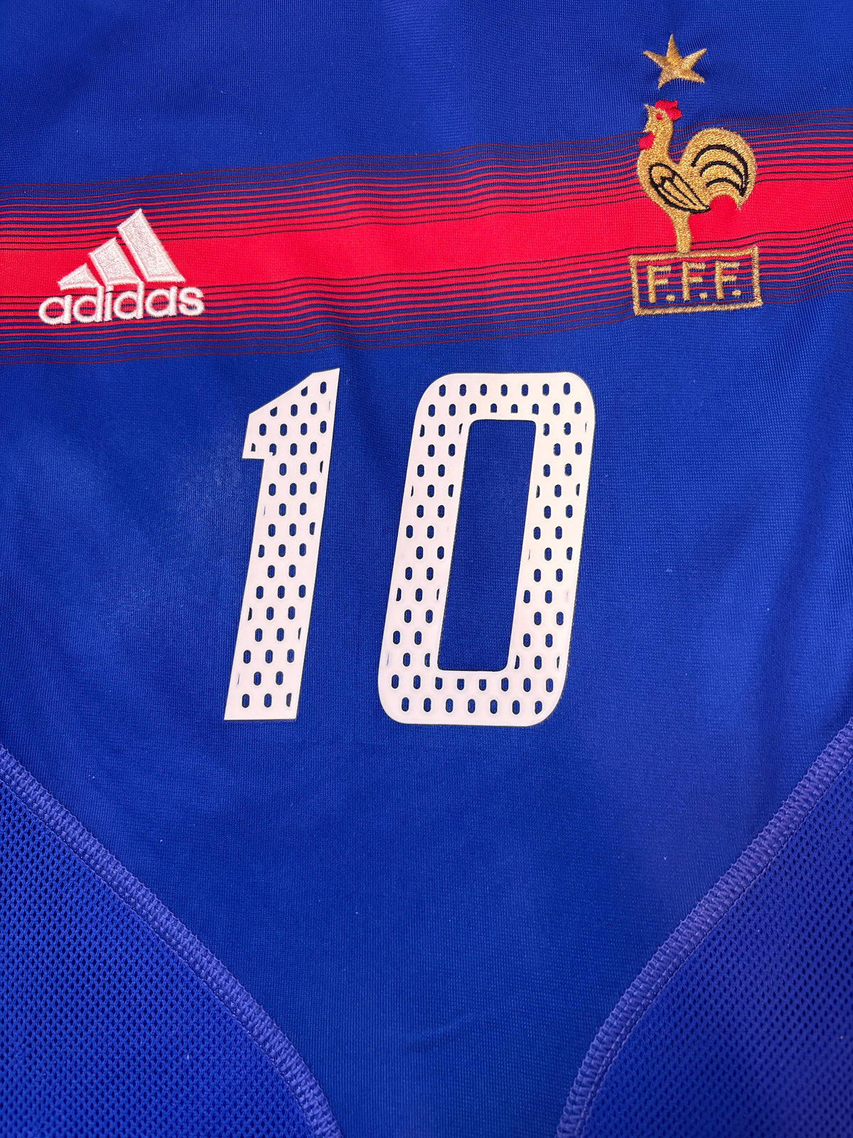 Authentic #10 Zidane France 2004-06 Home Football