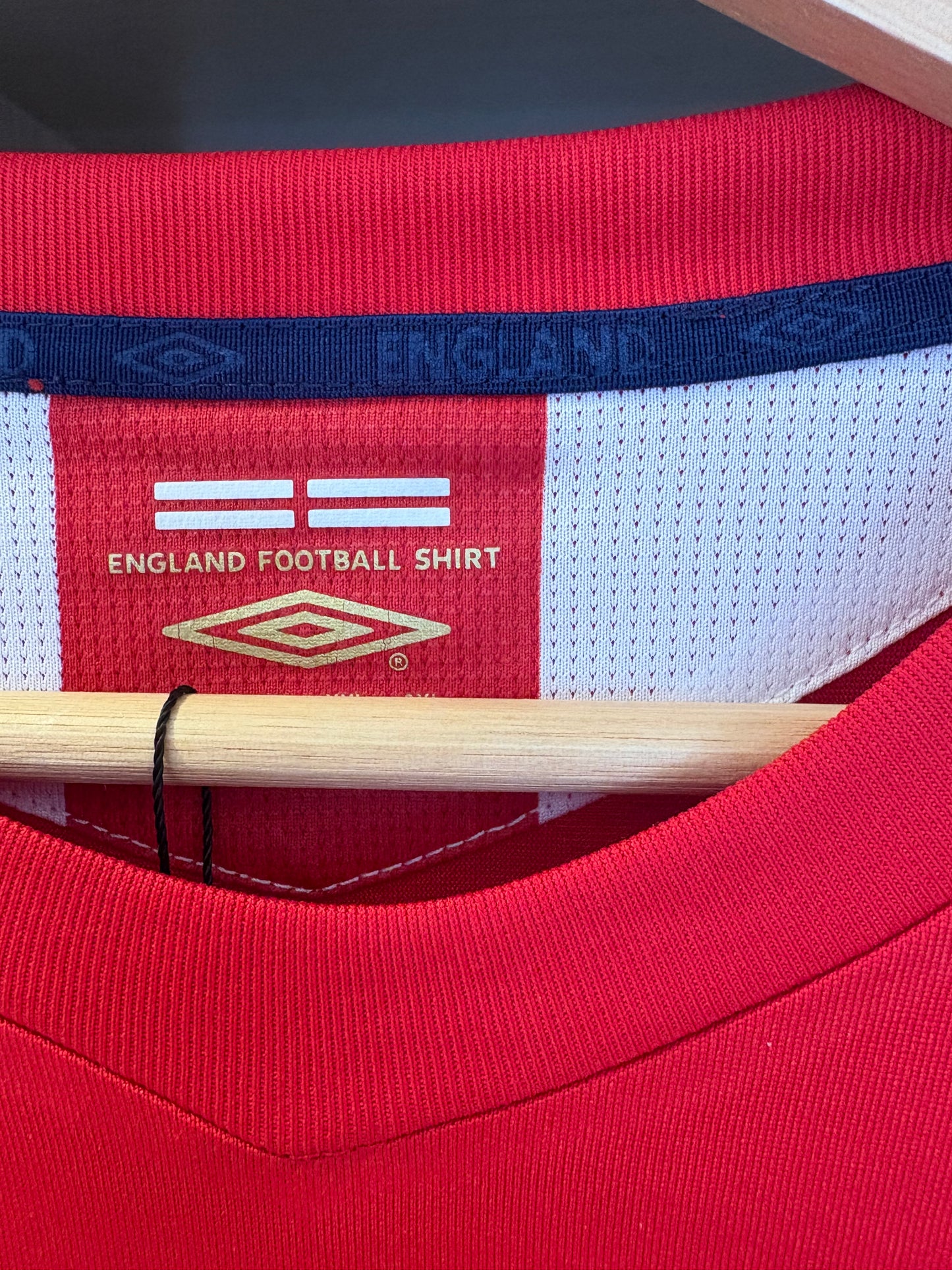 Vintage England 2006-2008 BECKHAM 7 Away Football Shirt