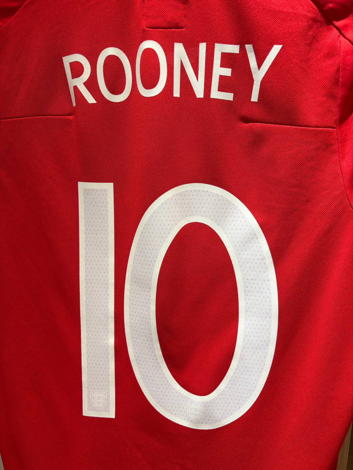 Authentic Rooney #10 2010-11 England Away Football