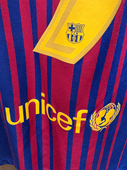 Vintage #9 Suarez FC Barcelona 2017/18 home Football jersey.
