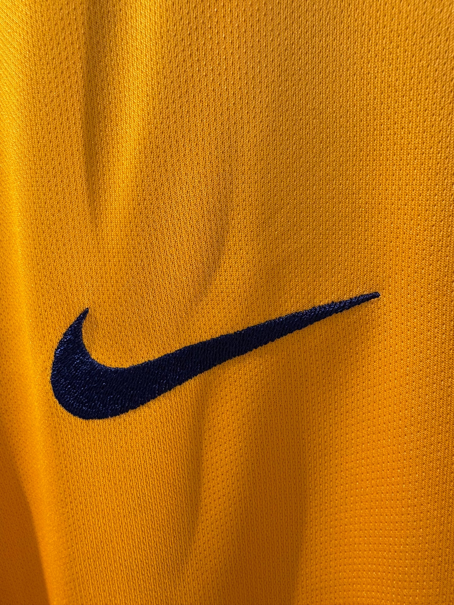 Vintage FC Barcelona 2015/16 Away Football shirt