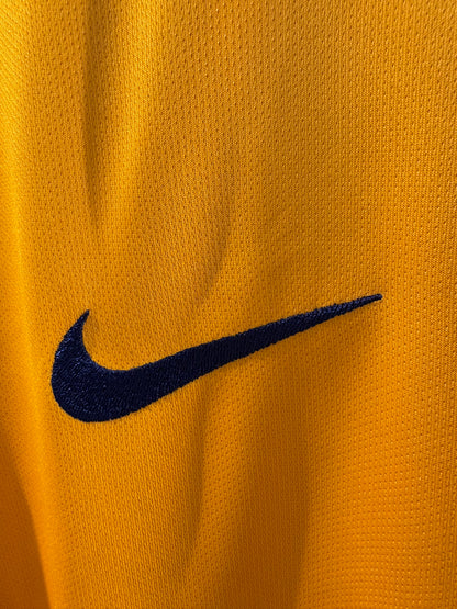 Vintage FC Barcelona 2015/16 Away Football shirt