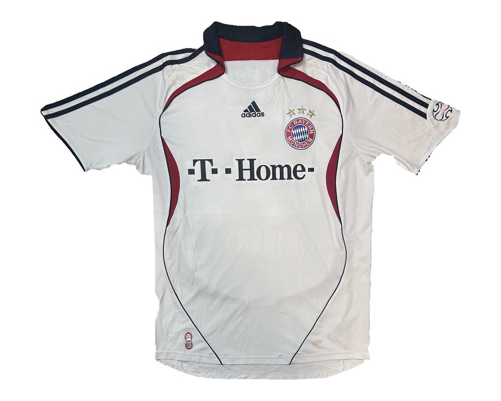 Ribery Bayern Munich 2007-08 away shirt front
