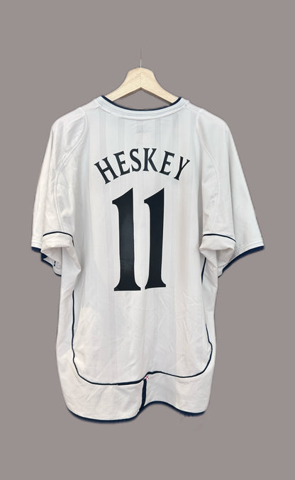 Authentic Heskey #11 England 2001-02 Home Football T-Shirt