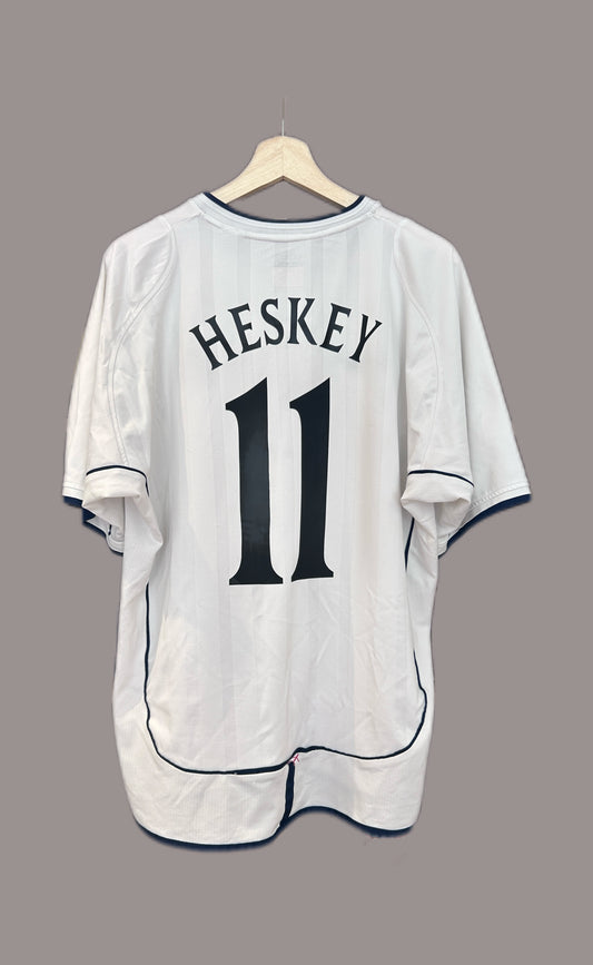 Authentic Heskey #11 England 2001-02 Home Football T-Shirt