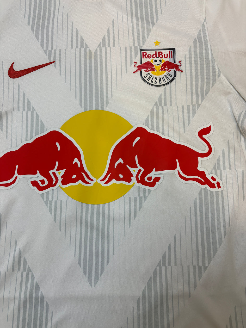Maillot de foot domicile authentique Red Bull Salzbourg 2022-23