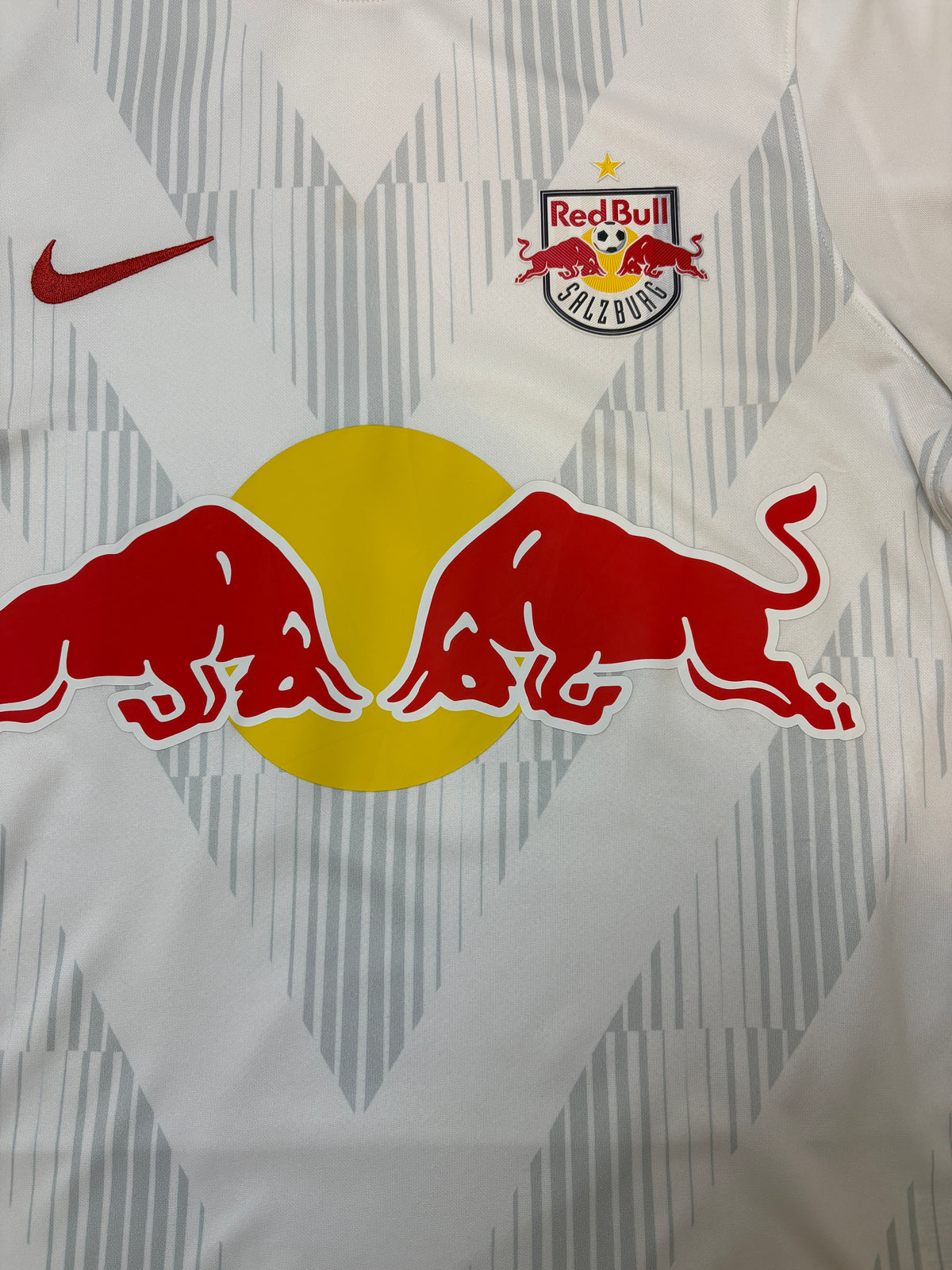 Maillot de foot domicile authentique Red Bull Salzbourg 2022-23