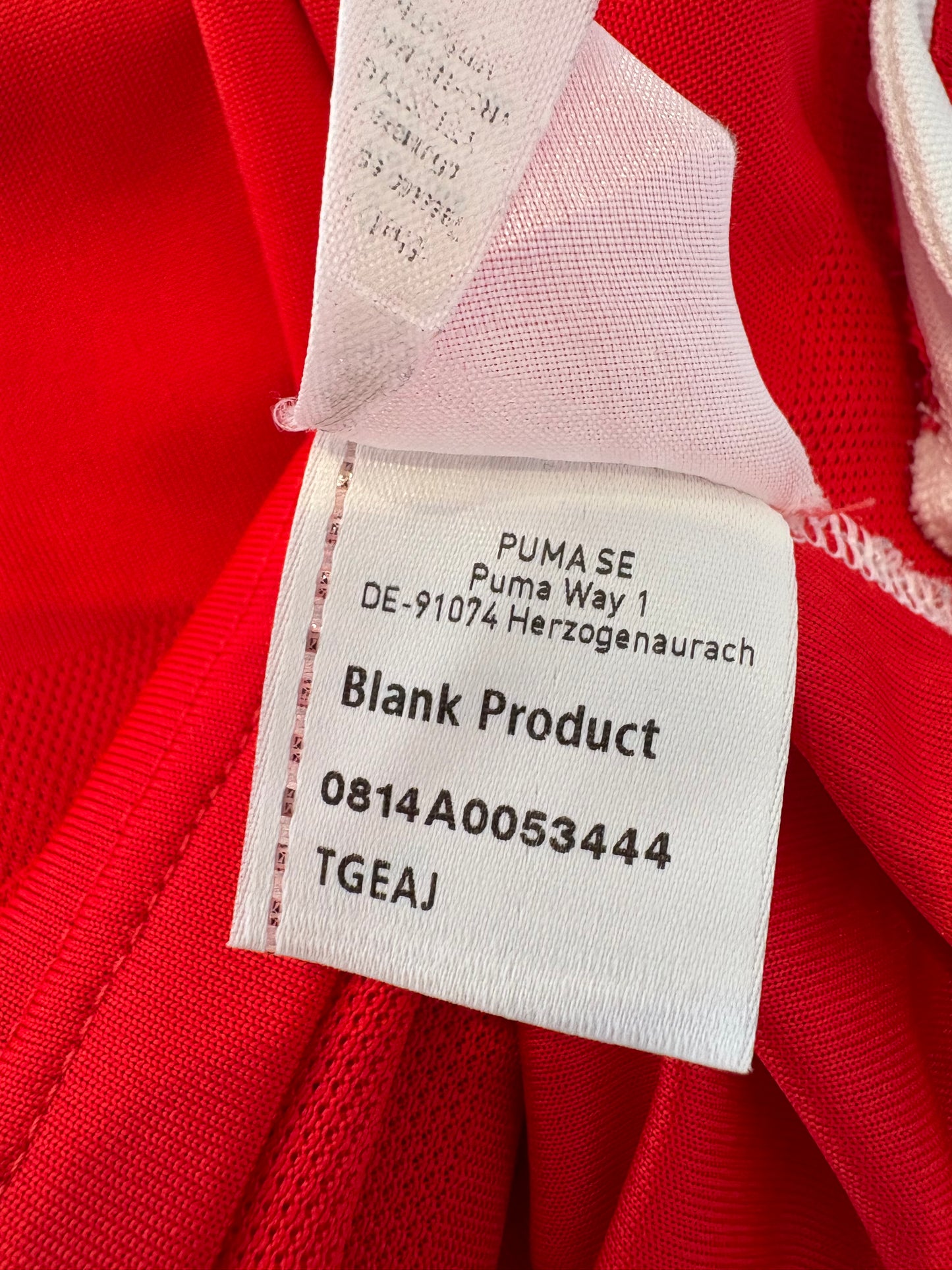 Vintage Puma Arsenal FC 2015-2016 home Football soccer jersey.