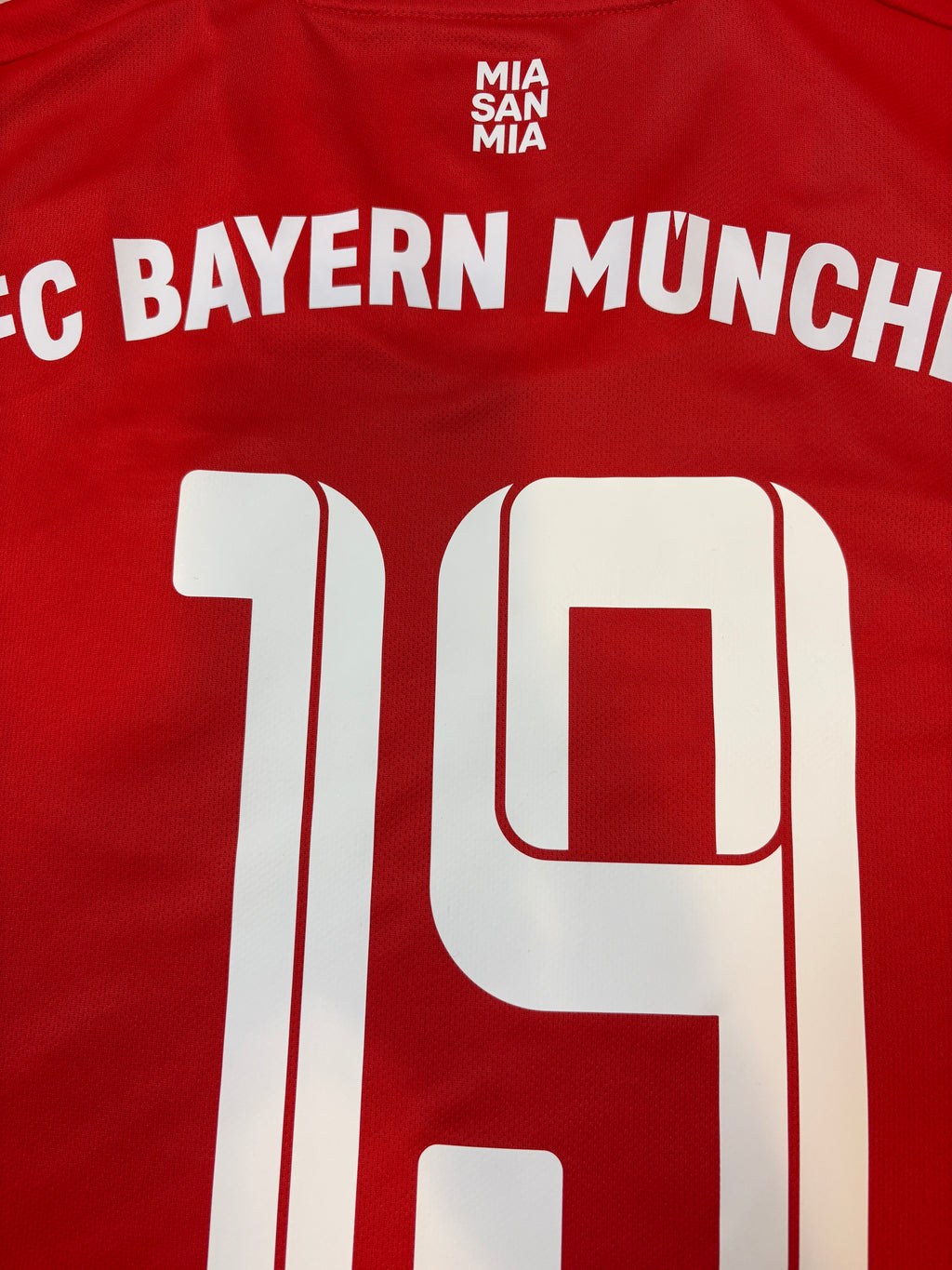 Authentique maillot domicile FC Bayern Munich 2022-23 Davies #19