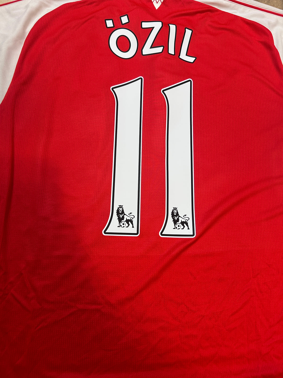 Authentic Ozil #11 Arsenal 2015-16 Home Football