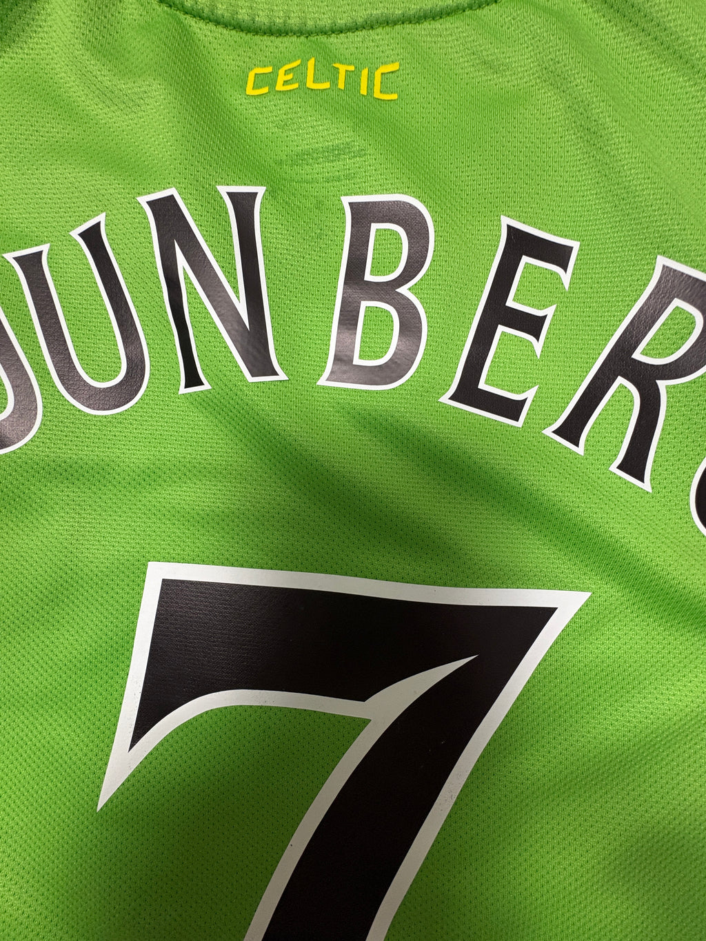 Authentique maillot de football extérieur Ljunberg Celtic 2010-11 #17