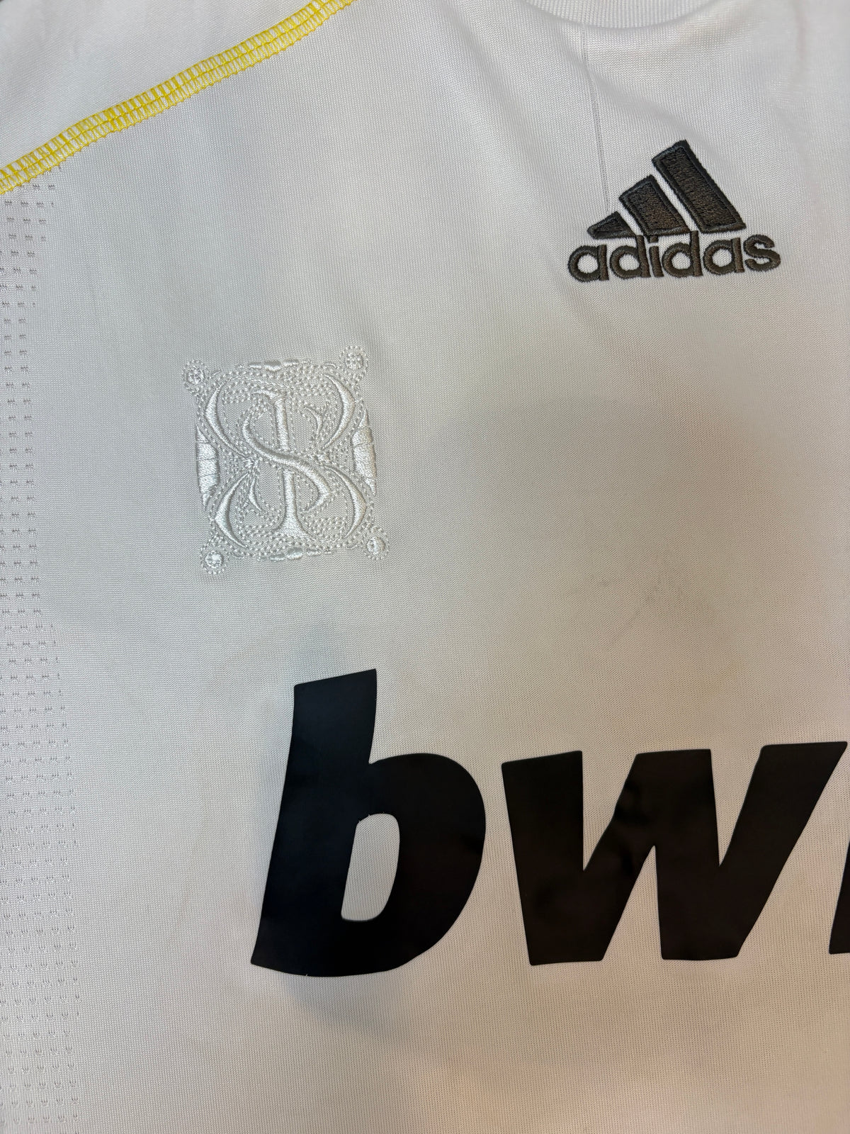Authentic #9 Ronaldo	Real Madrid 2009-10 Home Football