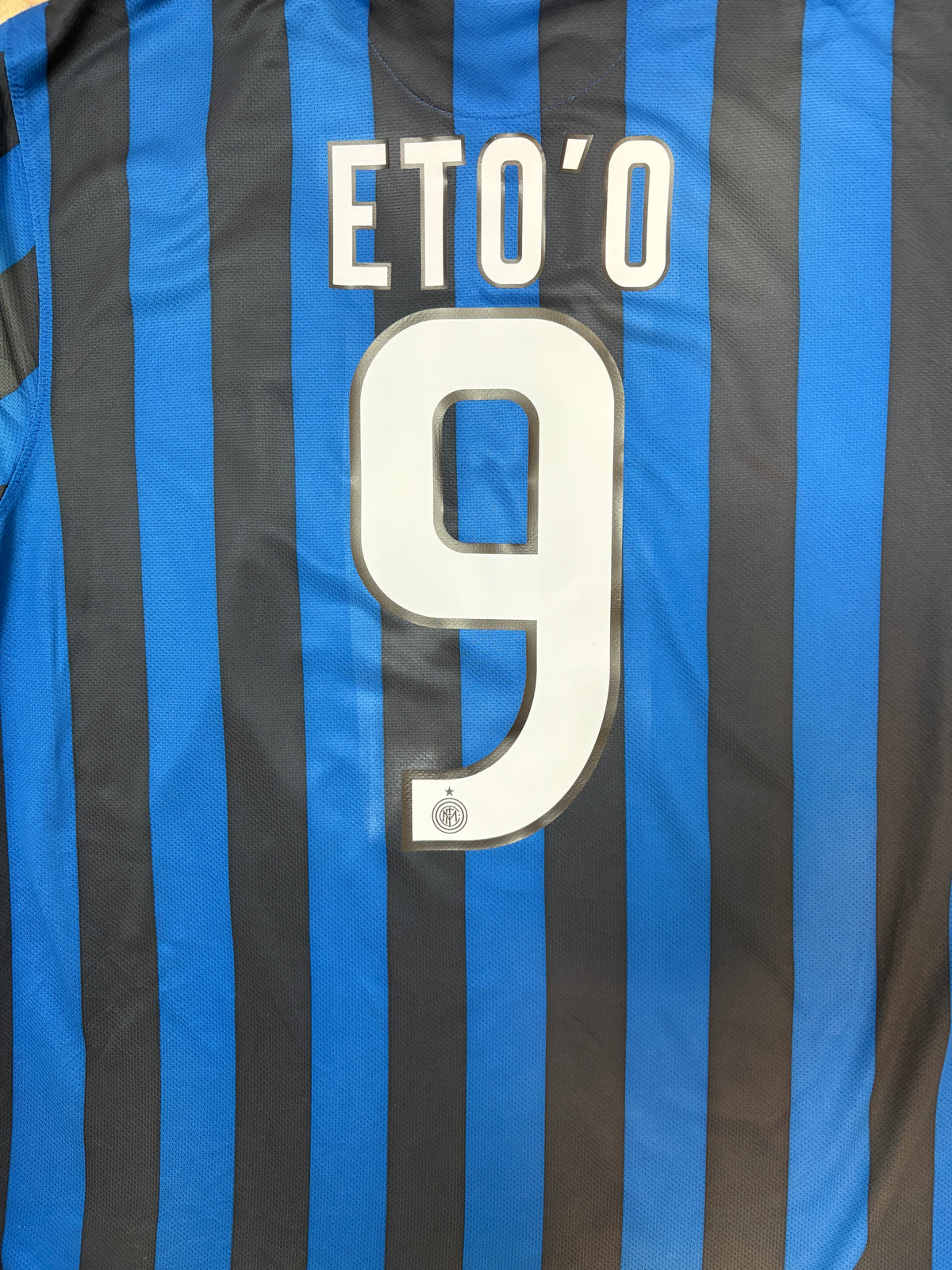 Authentic Eto’o #9 InterMilan 2011-2012 home Football