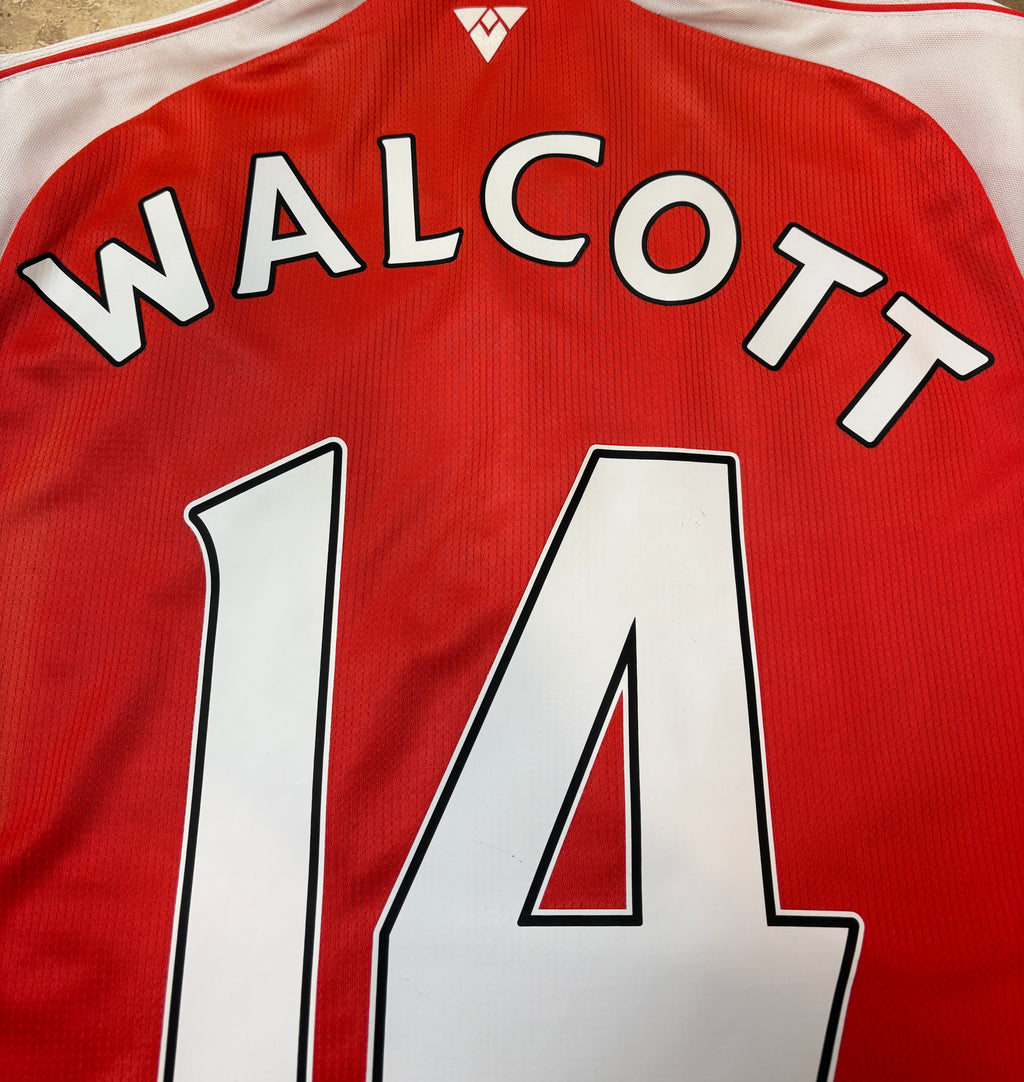 Authentic Walcott #14 Arsenal 2015-16 Home Football