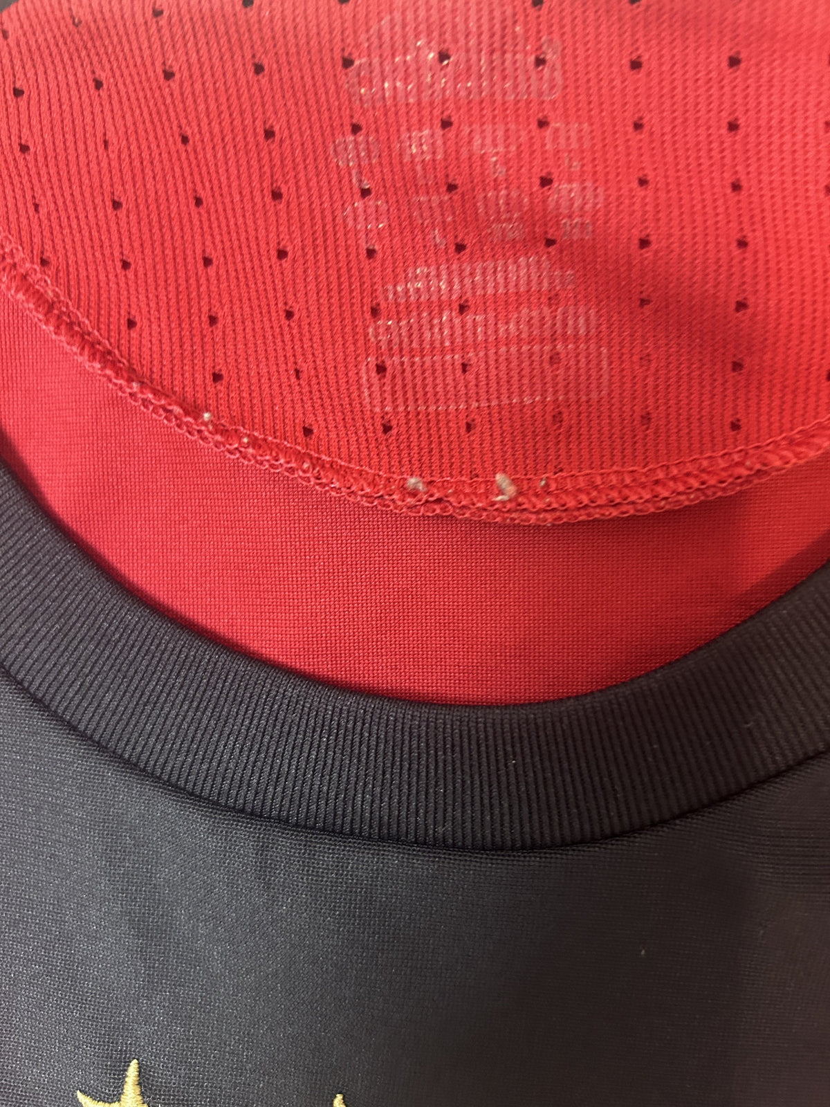 Collar detail