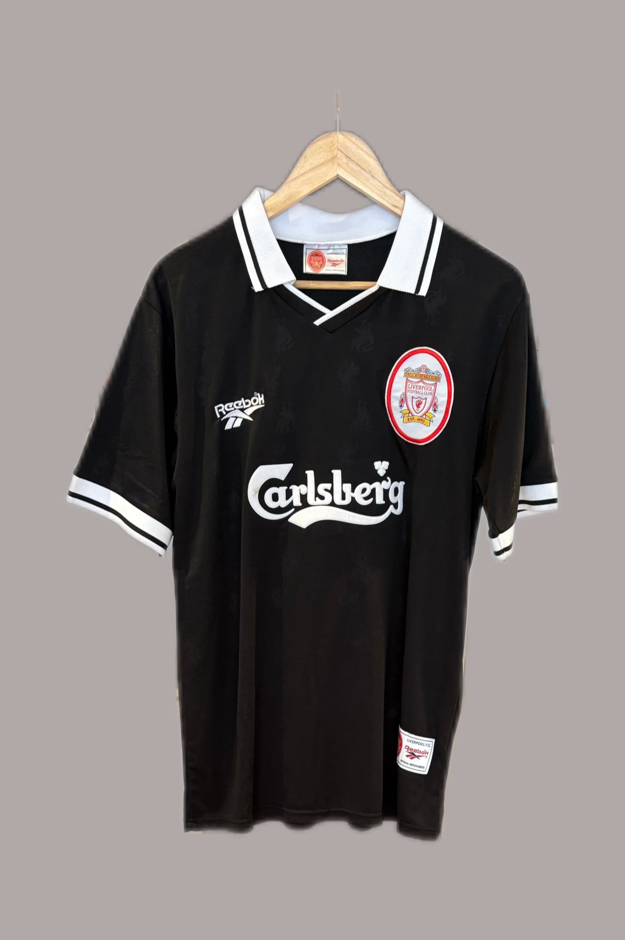 Vintage Barnes #10 Liverpool 1996/97 Football Shirt