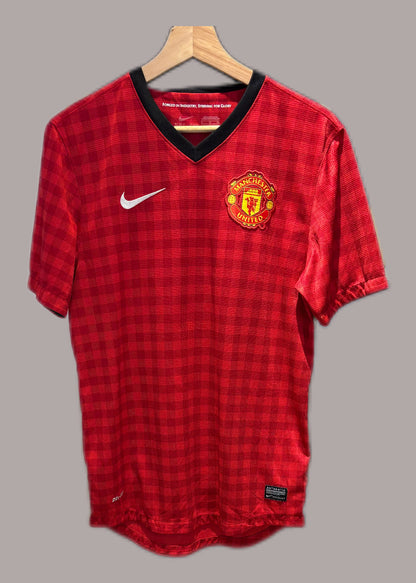 Vintage #20 V. Persie Nike 2012-13 Manchester United home football shirt