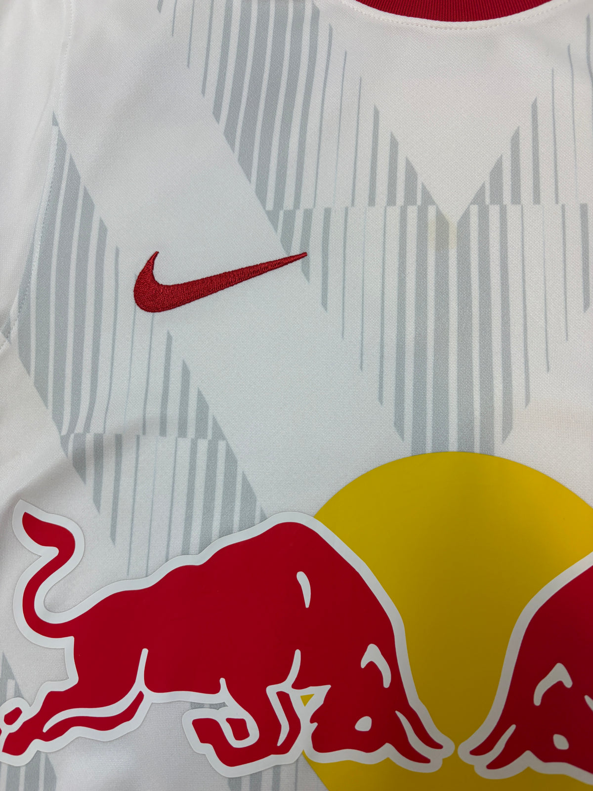 Maillot de foot domicile authentique Red Bull Salzbourg 2022-23